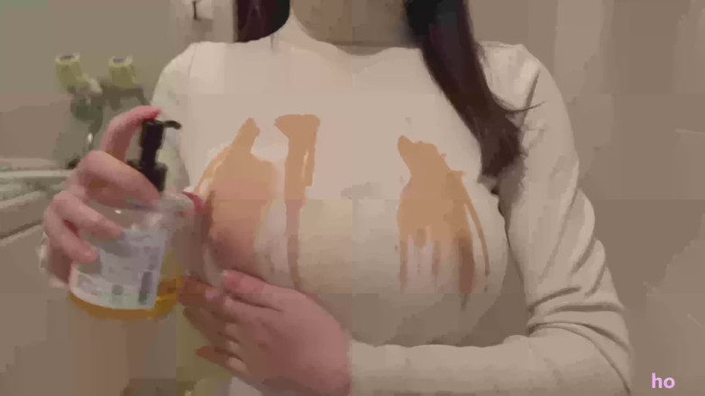 honokasu: น้ำมันทาเสื้อผ้า นั่งเย็ดหีโสดแบบเปียกปุ่มมันส์สุดขีด