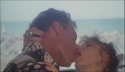 Rocco Siffredi and Friends: Rocco Siffredi neukt een blondine met fantastische tieten meedogenloos