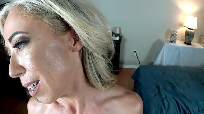 Taboo vr porn: Stepson seduces stepmom at pool, ep. 2