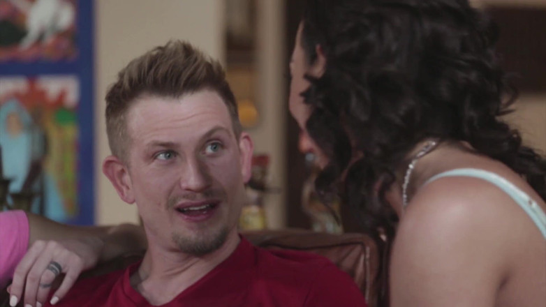 Reality Junkies: Tinere aventuri anale Scena 1 cu iubitoare de cur