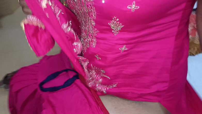 Hot poonam69: Cumnata i-a luat cumnatul și i-a sărutat pula