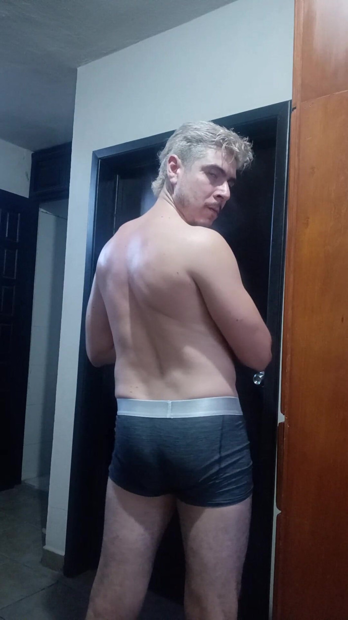 TabascoJake: Handsome Stud Flexing and Stripping