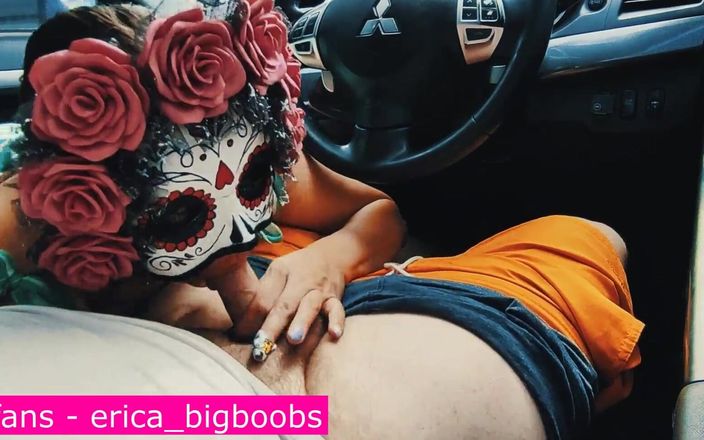 Erica Sweet: Blowjob panas di dalam mobil dan muncrat di mulut