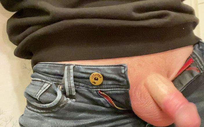 Busters: Aftrekken in mijn spijkerbroek