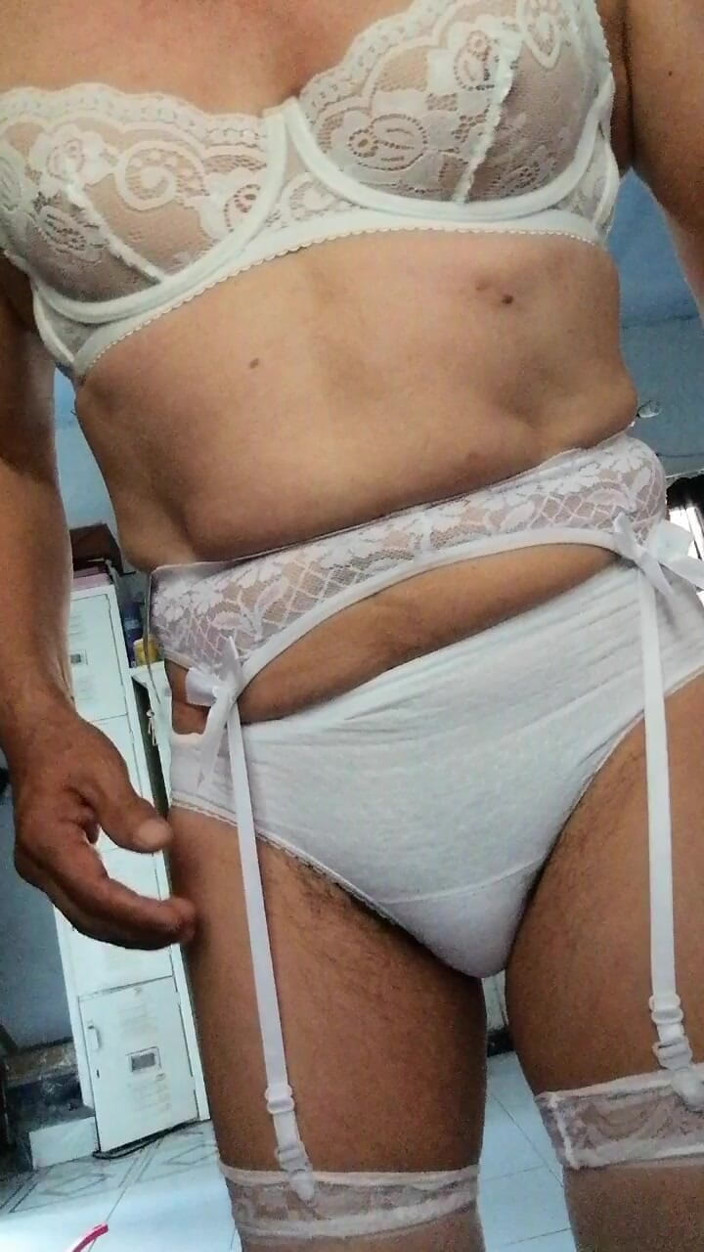 Marga9012: Esta prostituta está usando lingerie