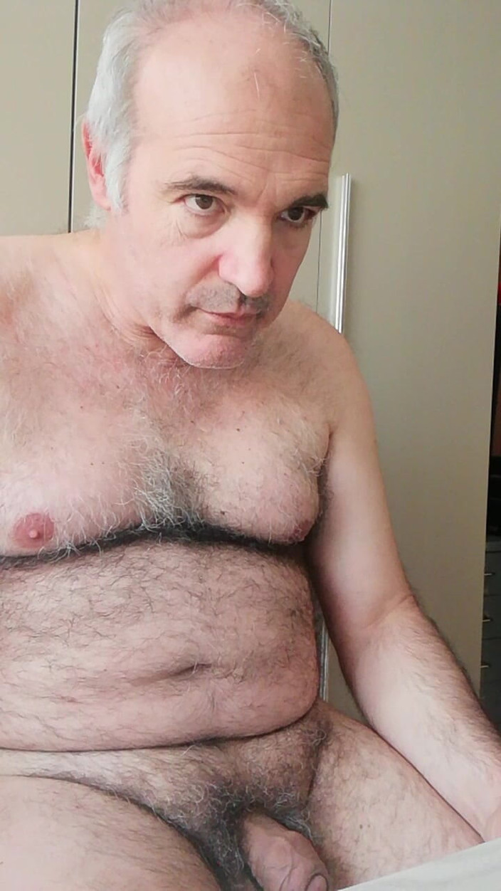 Setesesso7: 与一个想要在屁股上操我的朋友在一起，打手枪和撒尿是热辣的私人