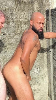 外でクマとヤッて、あの野郎の尻を搾り取った