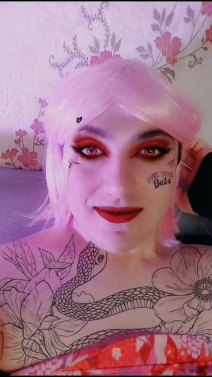 Kitty_Cross: Vampirish Beauty Attractive and Seductive