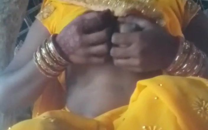 RJ NISHA: Kakak ipar india lagi asik pamer memeknya pakai saree warna...