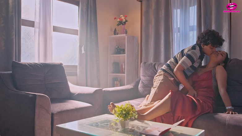 Indianpinklips: Devar yengeyi kötü bir şekilde çıplak yaparken yakaladı