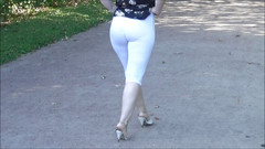 RedRoseRus: Leggings bianchi con culi grossi a piedi