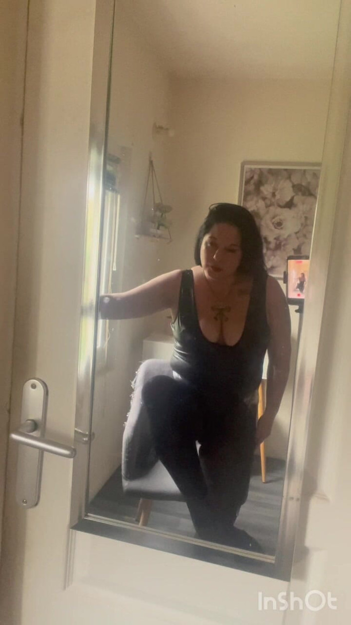 Maitresse Clara: JOI na frente do seu reflexo no espelho