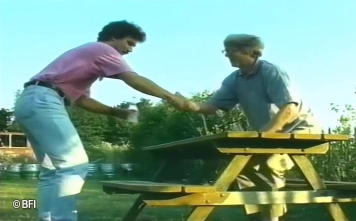 House of lords and mistresses in the spanking zone: Sapık köleci kadın iki köleyi domine ediyor