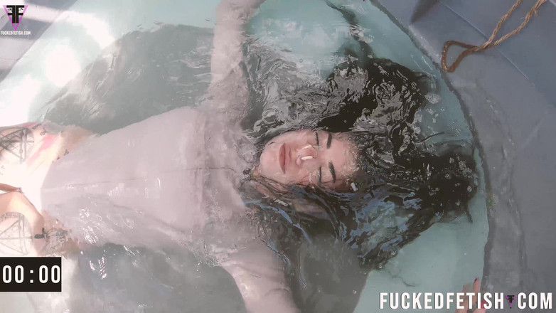 Fucked fetish: 4k eerste Latijnse godin ondergold bplay swinsuit water