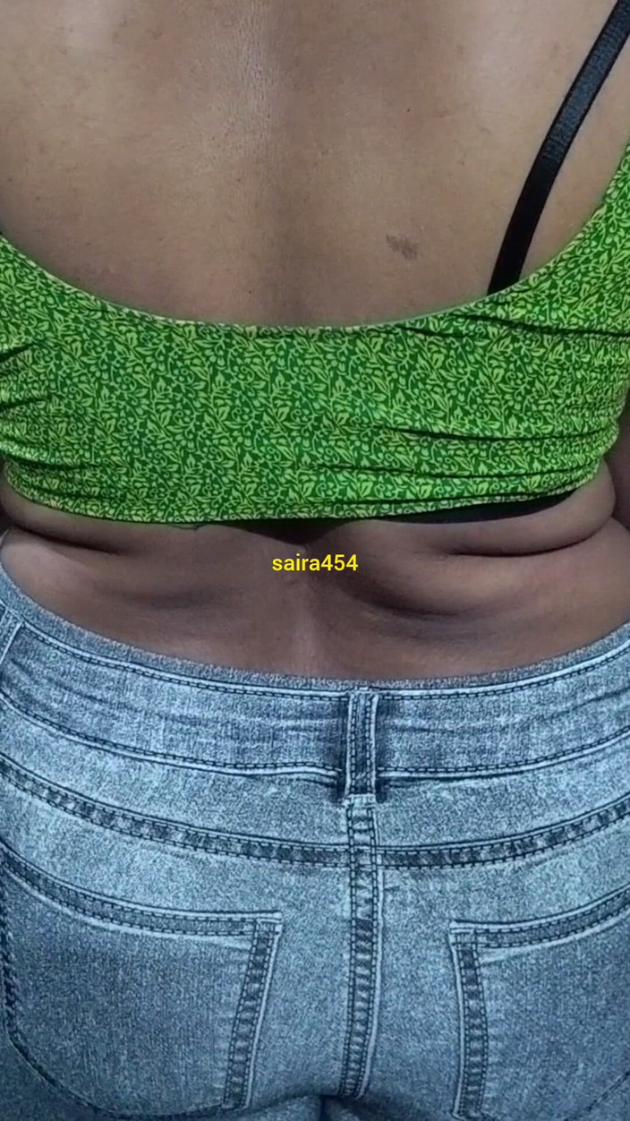 saira454: Rekaman seks adik tiri hot india dengan tubuh aduhai lagi...