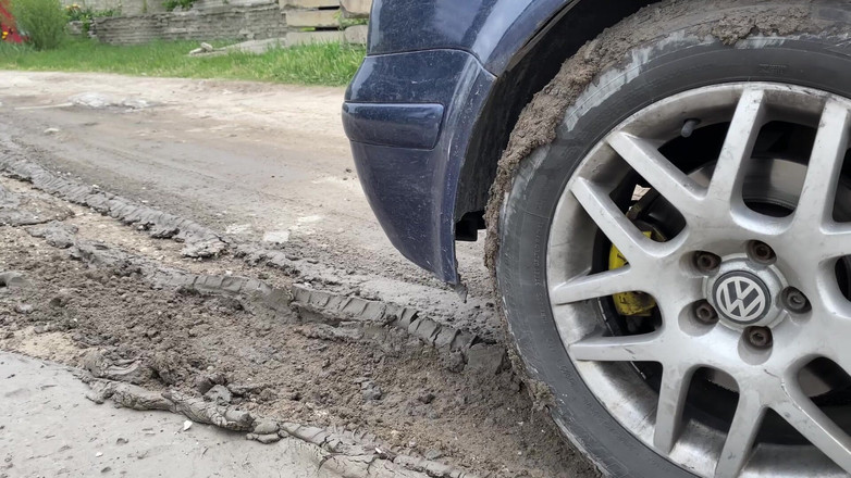 HotPrincessUA: Stuck v Mud Cranking - šlapka na podpatku pumpuje k honění a...