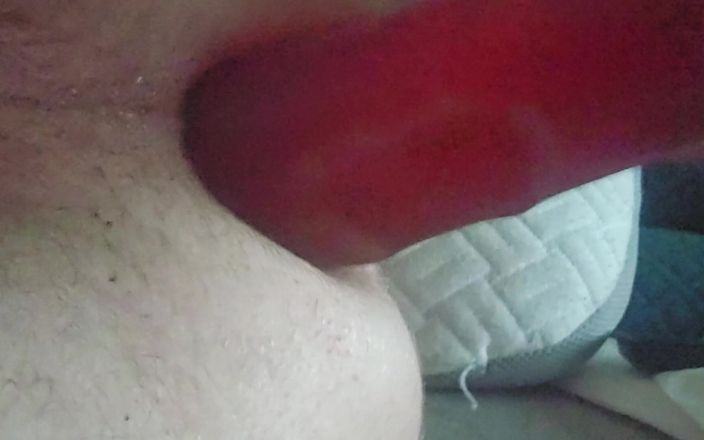 Thongass: Thủ dâm qua đường hậu môn