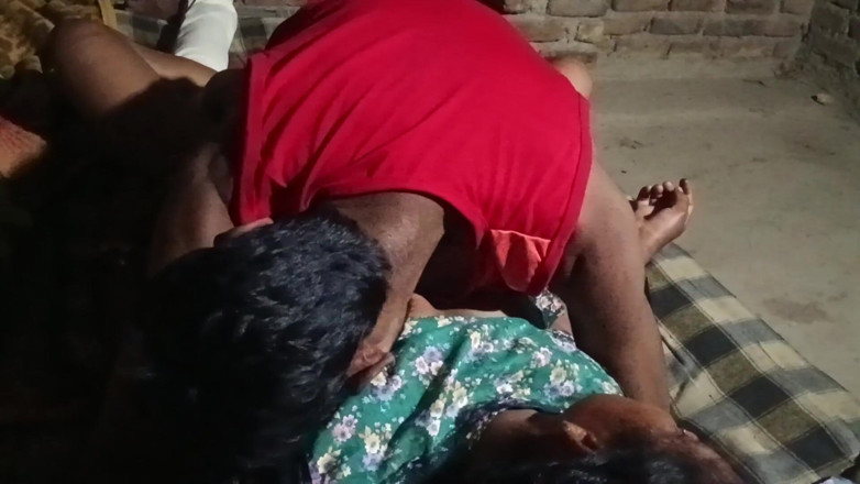 Indian sex2: Мачуха, індійська дезі секс, сільський нічний секс, жорсткий обличчя, дезі порно