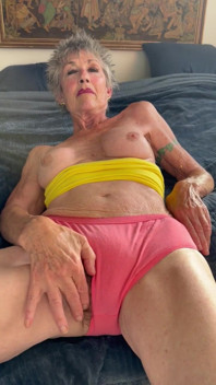 Masturbating and Fingering