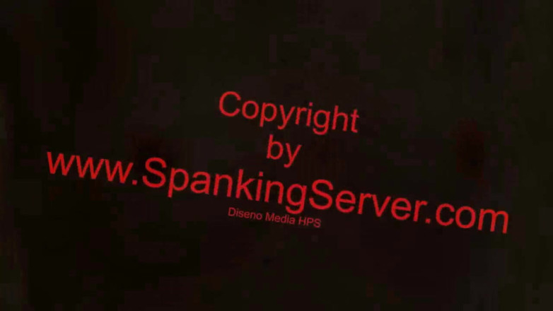 Spanking Server: Blond Cora bröstpiska
