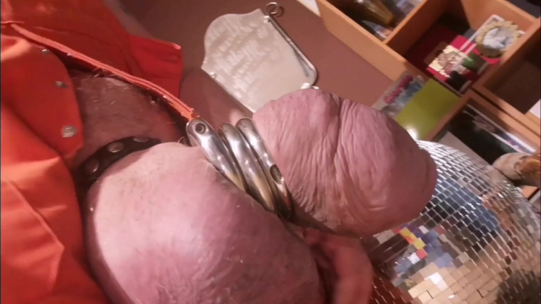 Monster_Meat_: Video pamer lisan yang sangat sangat