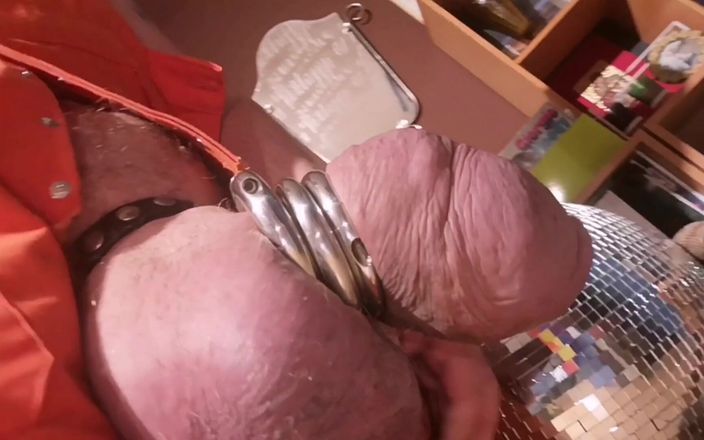Monster_Meat_: Velmi velmi velmi verbální napumpování videa