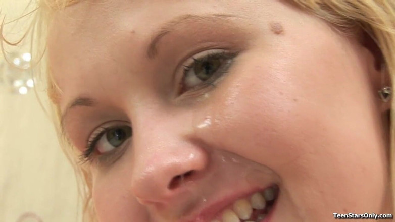 Teen Mega World: Mila Anal