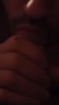 Justinova kamarádka se s ním vsadí, že ho nedostane tvrdě...
