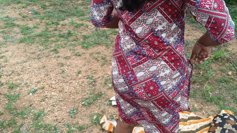 Laxi ammu kutty: Outdoor Hot Fucking Romance