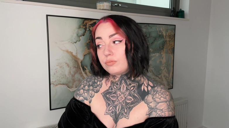 Miss Valentina: Nech ji pro mě šeptej hru