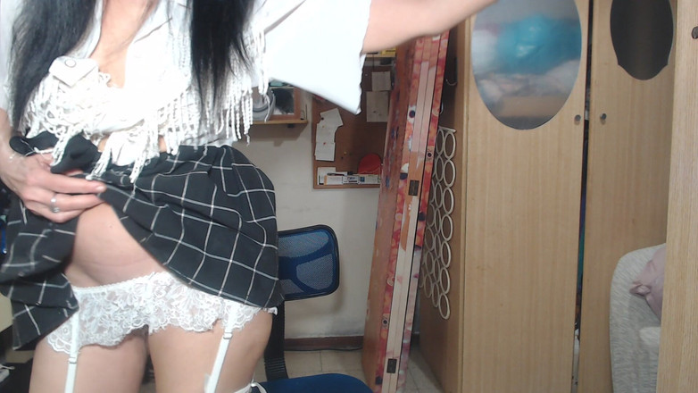 WEBREGINETTA2023: Giáo sư Gress đặt tất cả các cây bút vào âm hộ...