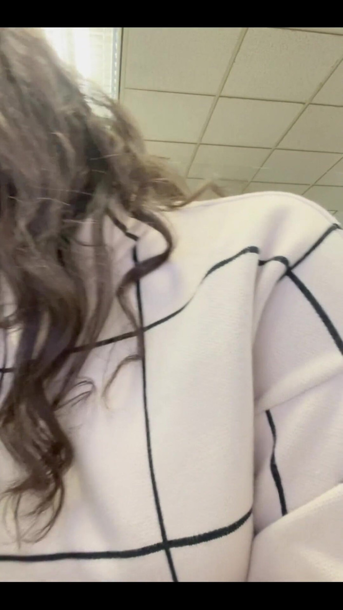 Josie Jaxxon: 자위하고 핑거링