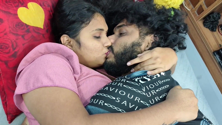 Vaigavarun45: Dragoste indiană sexy în dormitor cu sex