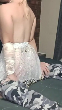 Una bionda arrapata