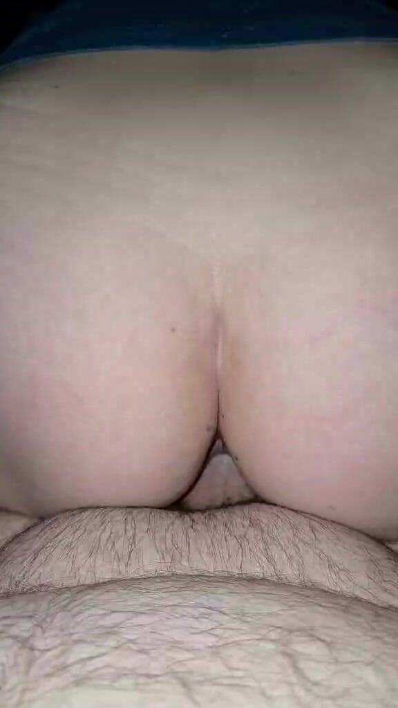 PurpleVyxen: Fodendo ele com minha buceta molhada até eu não aguenta...