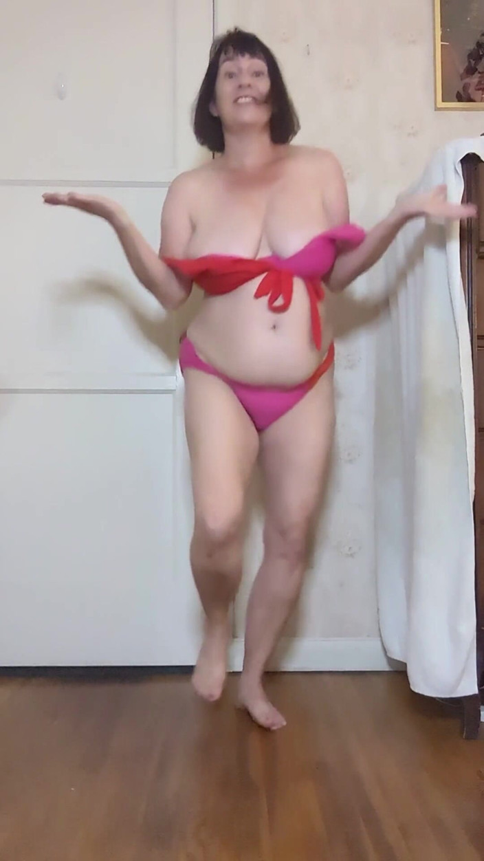 BustyBrendaxx: ¿crees Que Soy Sexy Y Me Quieres Bebé?
