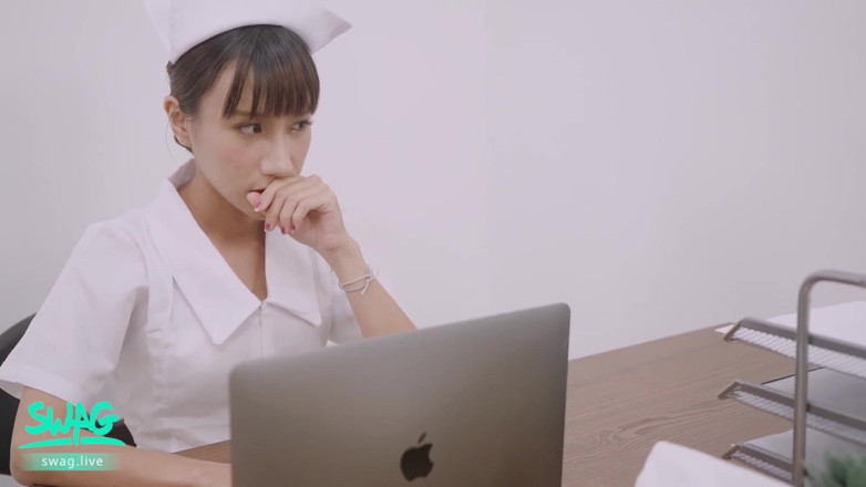 SWAG.live: Memek suster sange ini dientot habis-habisan sama kontol besar di...