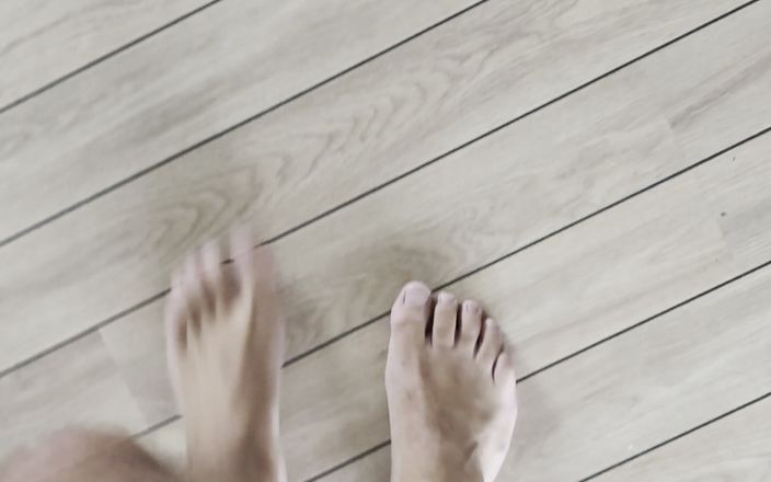 Rassi: Sur une promenade dans le salon
