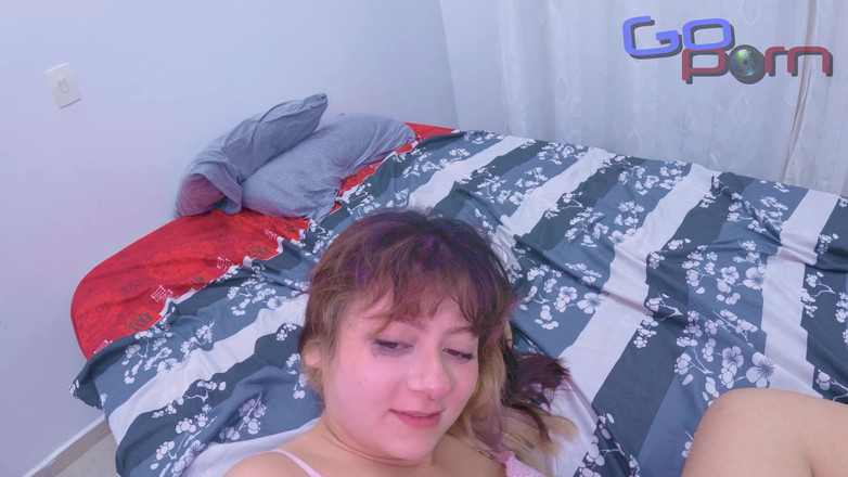 Go porn!: 湯たんぽに完全なアナル、彼女はお尻を与えるのが大好きなホットなラテン系アメリカ人です