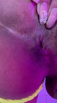 Hafif Kıllı Göt Deliği Ile Taylandlı Ladyboy Pizzacı - Beni Ye!