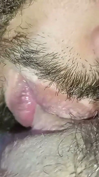 Seks panas di motel, mengongkek pepek tanpa kondom dan menerima seks oral.