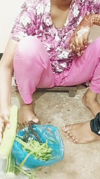 Awek India yang bekerja mengongkek cakap kotor Bangla