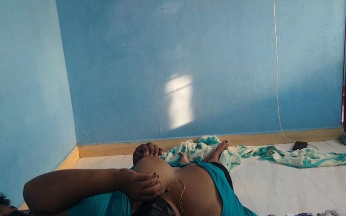 Tamil lesbian: Lisování horkého polibku s mojí ženou