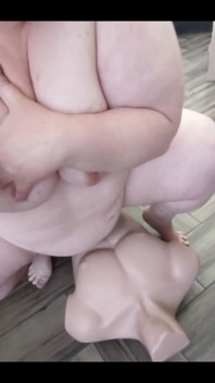 Bouncing My Heavy Curves on a Mannequin