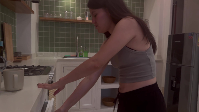 scarlettandc: Ви не знаєте, як ми любимо грати невірну дружину