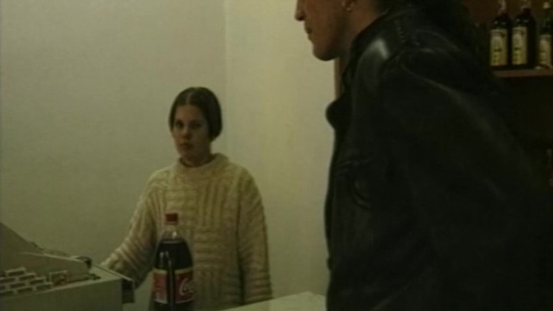 VHS-Vixxxen: Menina tímida cuidadosamente leva-o em sua boca