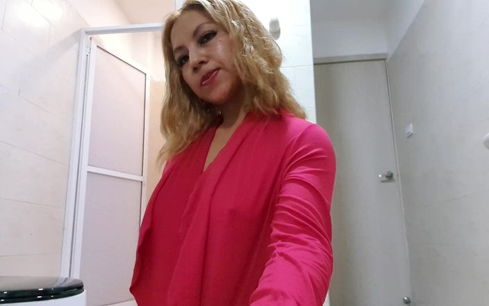 AgataDelphine: Eu bato na minha buceta para me aquecer
