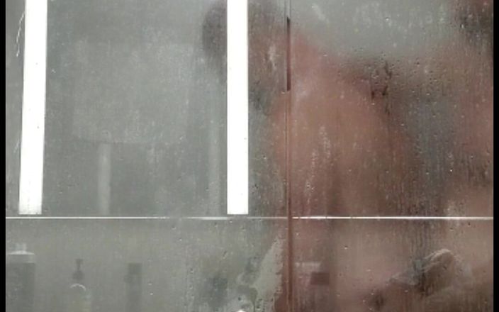 Twoblokes: Một con gấu và một con cu to mềm trong...