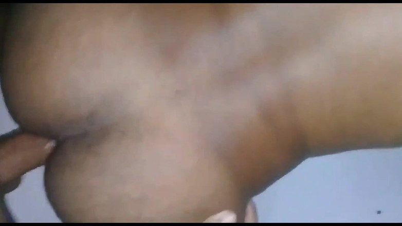 Ahpanal: Zezadu pokračuje v šukání