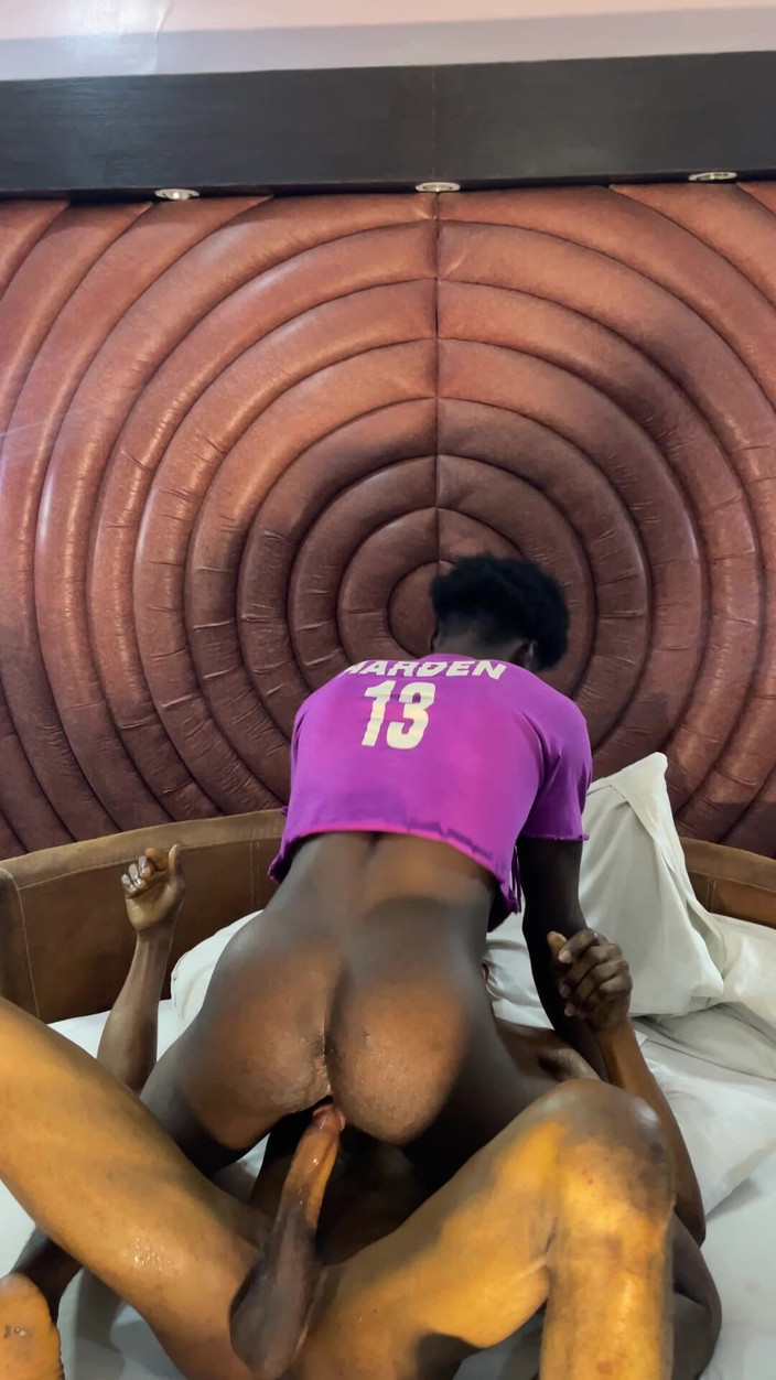 Vicfairy: Ele fode tão bem que eu posso encher meu eu...